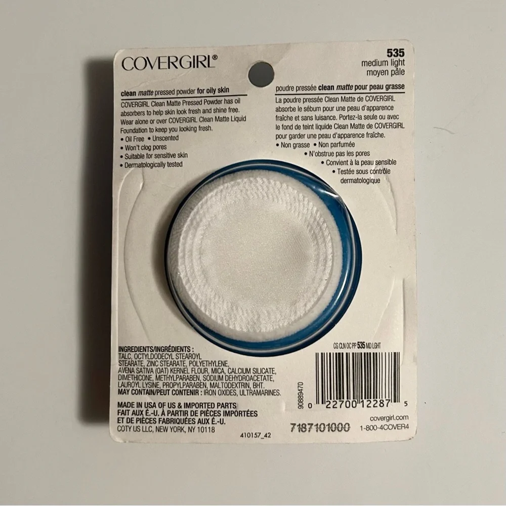 Cover Girl - Clean Matte Oil Control Pressed Powder (535 Medium Light) BRAND NEW